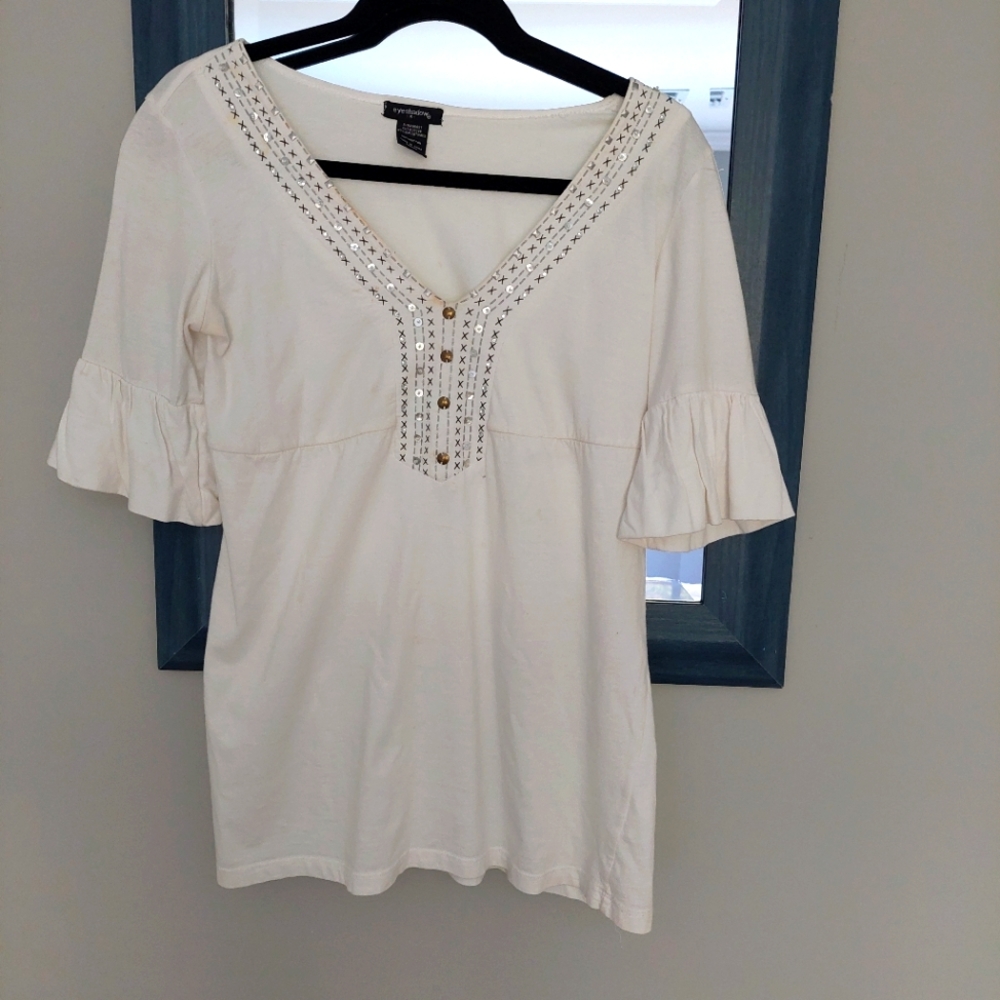 Women's Top with half sleeves white with beads and ornament .M. By EYESHADOW.